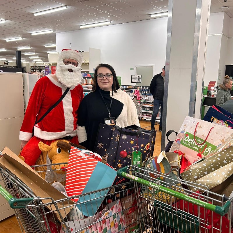 Santa Dash Present Buying